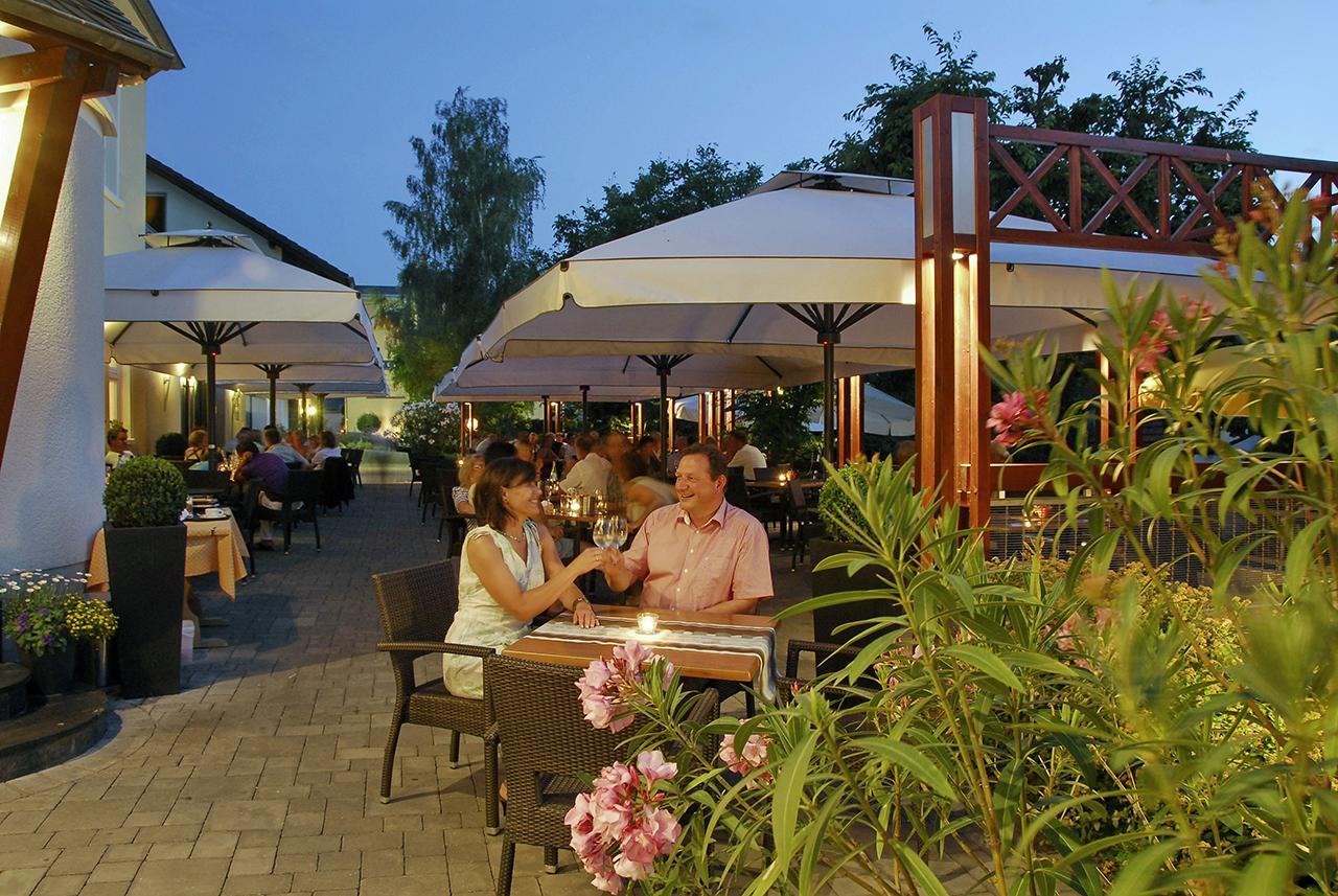 Weingut Und Gaestehaus Apel Nittel Ngoại thất bức ảnh